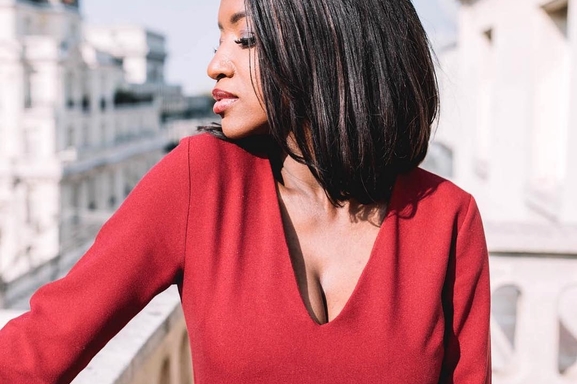 Focus sur le Business Plan de la marque HapsatouSy, une marque humaine et participative, la marque de la célèbre animatrice Hapsatou Sy