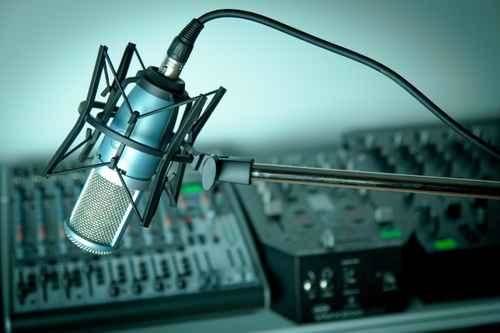 Un animateur radio, c'est quoi? Comment devenir animateur? Casting.fr vous répond!