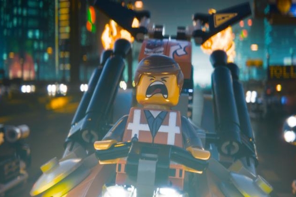 La grande aventure Lego, en tête du box office US, débarque en France !