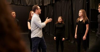 Casting comédien ou prof de théâtre pour cours de théâtre