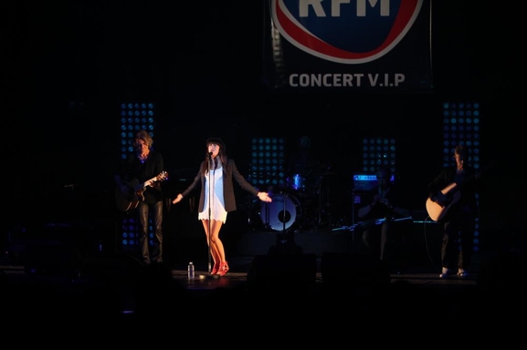 Reportage photo pour l'anniversaire des 32 ans de la radio RFM aux Folie Bergère !