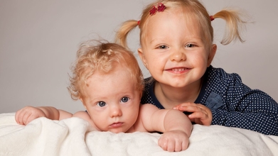Casting bébé de 9 mois et enfant garçon et fille entre 3 et 5 ans pour shooting photo