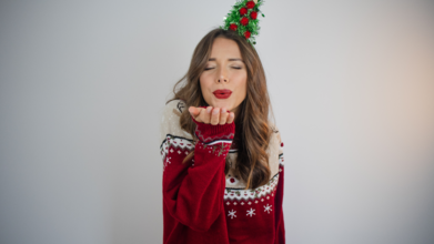 Casting comédienne entre 18 et 35 ans pour spectacle de Noël avec tournée